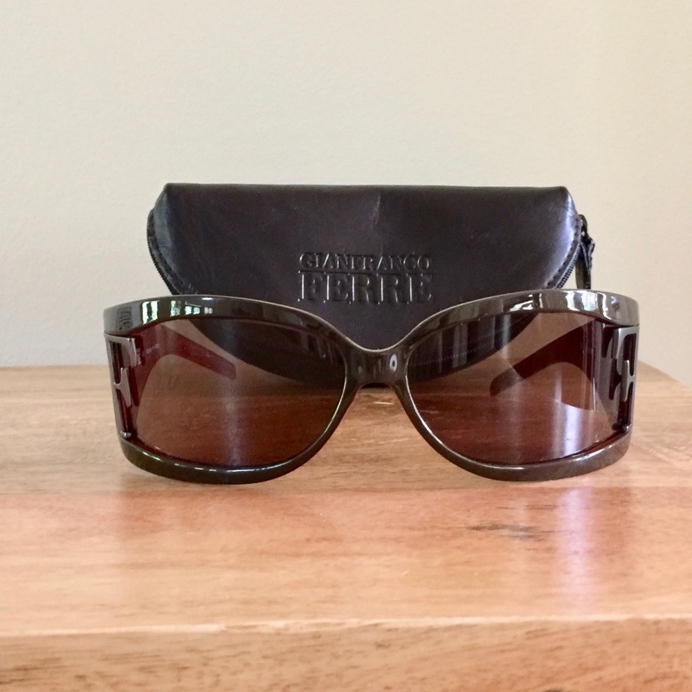 Gianfranco Ferre sunglasses GF66803 NWOT